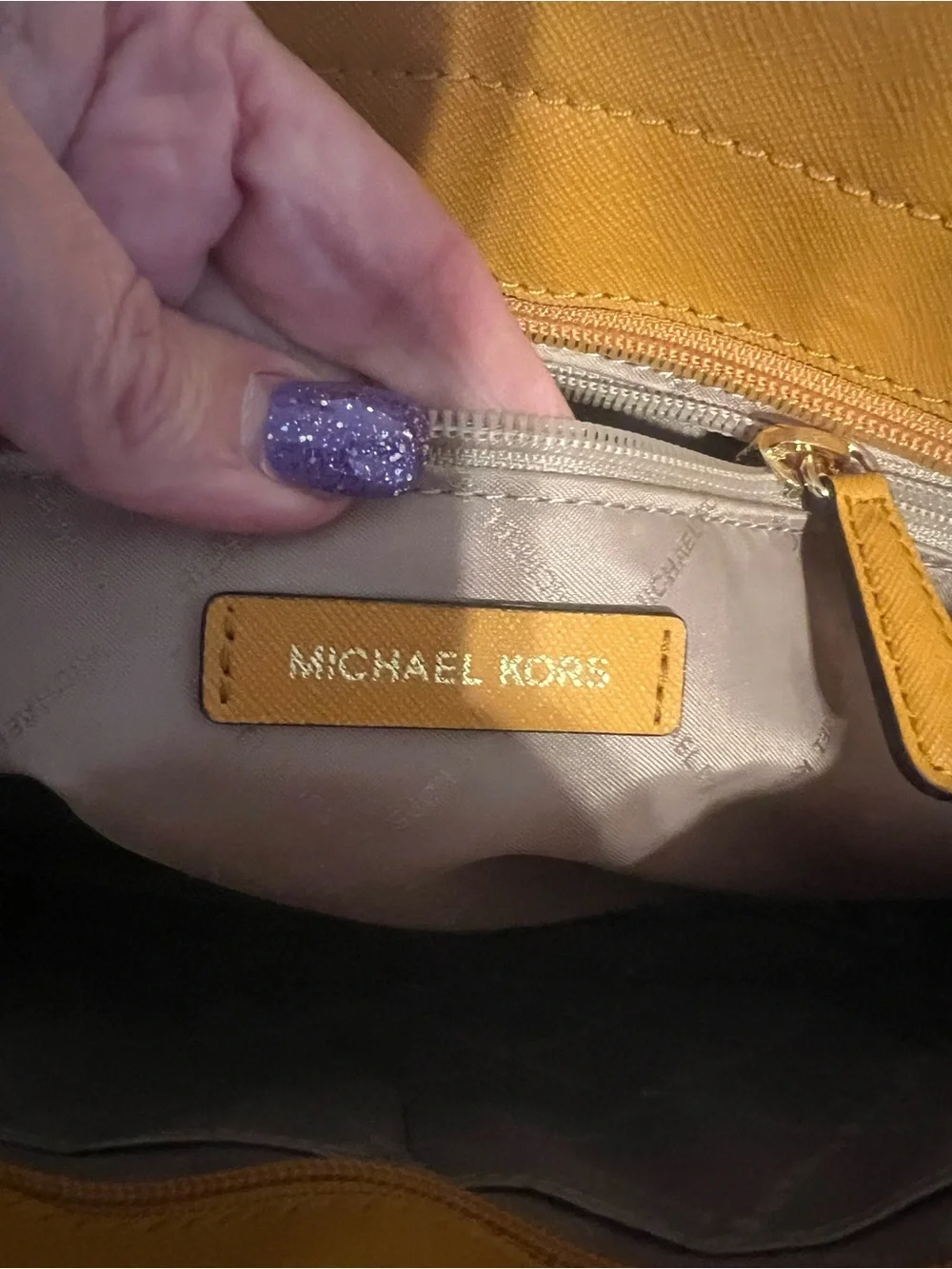 Michael Kors iconic mk